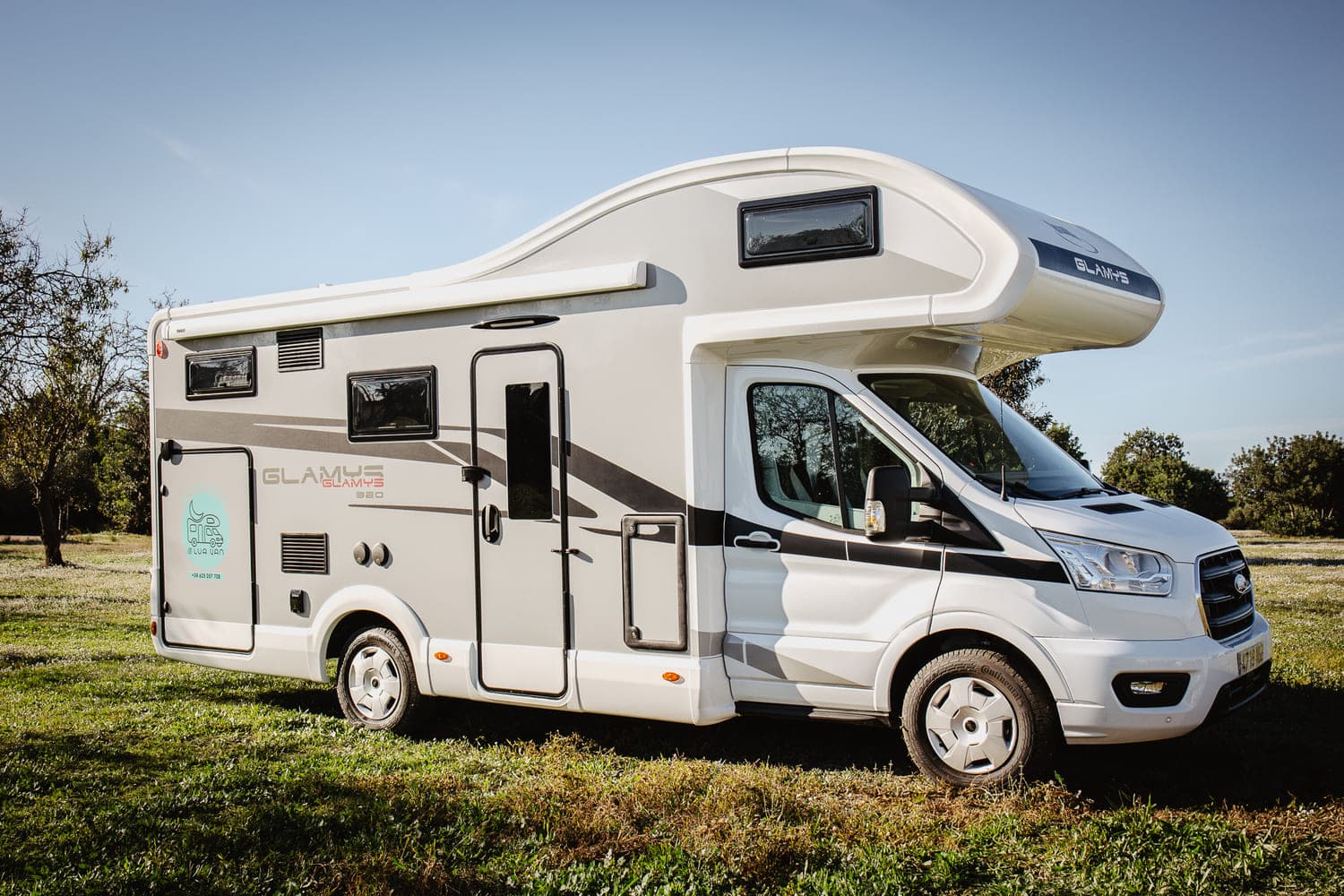McLouis Glamys 320 en tres cuartos trasero